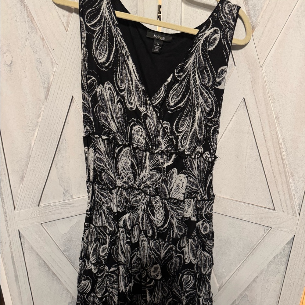 Style & Co Sleeveless Black and White Dress